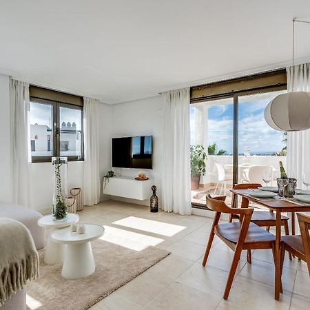 Prachtig Penthouse Met Jacuzzi Estepona Exterior foto