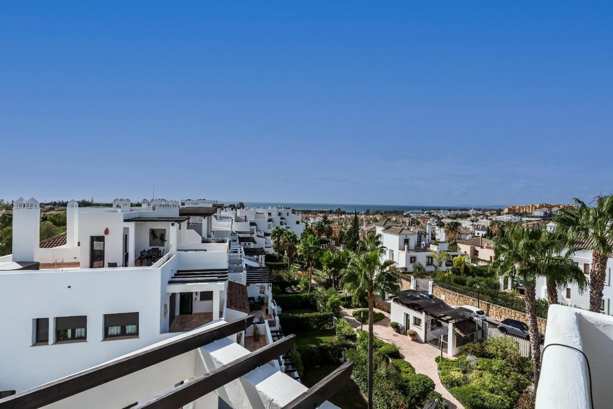Prachtig Penthouse Met Jacuzzi Estepona Exterior foto