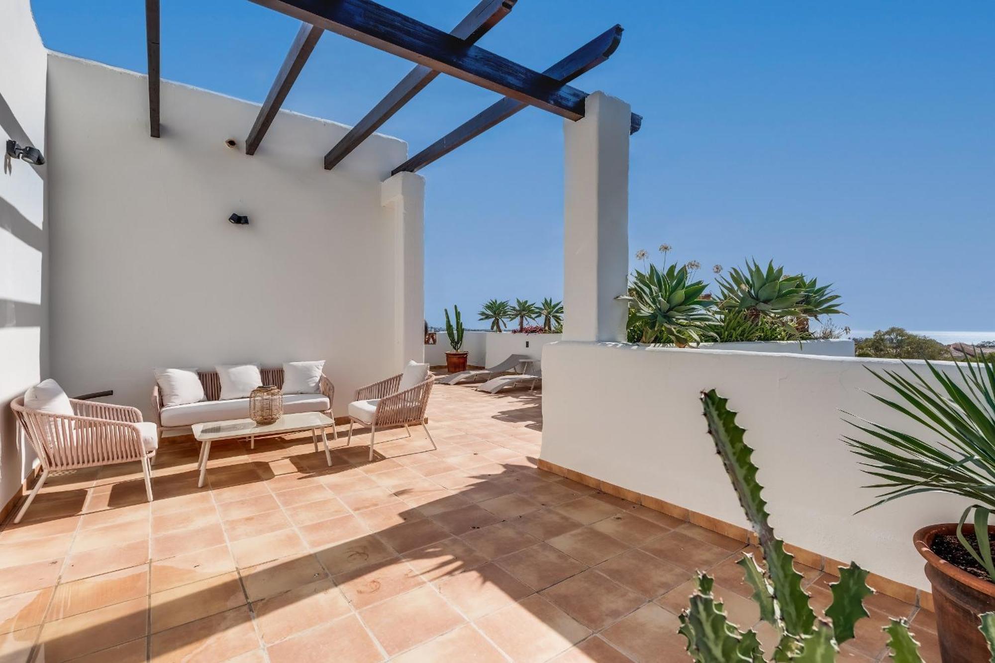 Prachtig Penthouse Met Jacuzzi Estepona Exterior foto