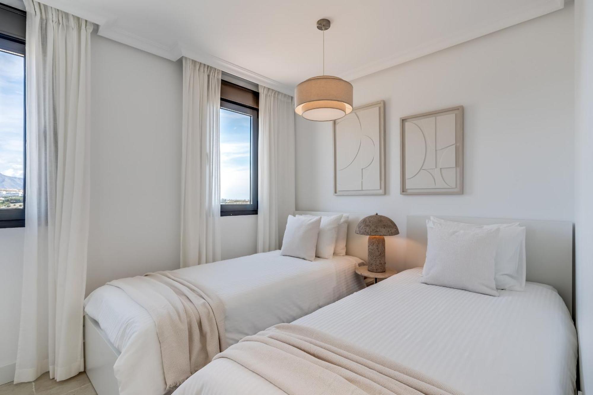 Prachtig Penthouse Met Jacuzzi Estepona Exterior foto